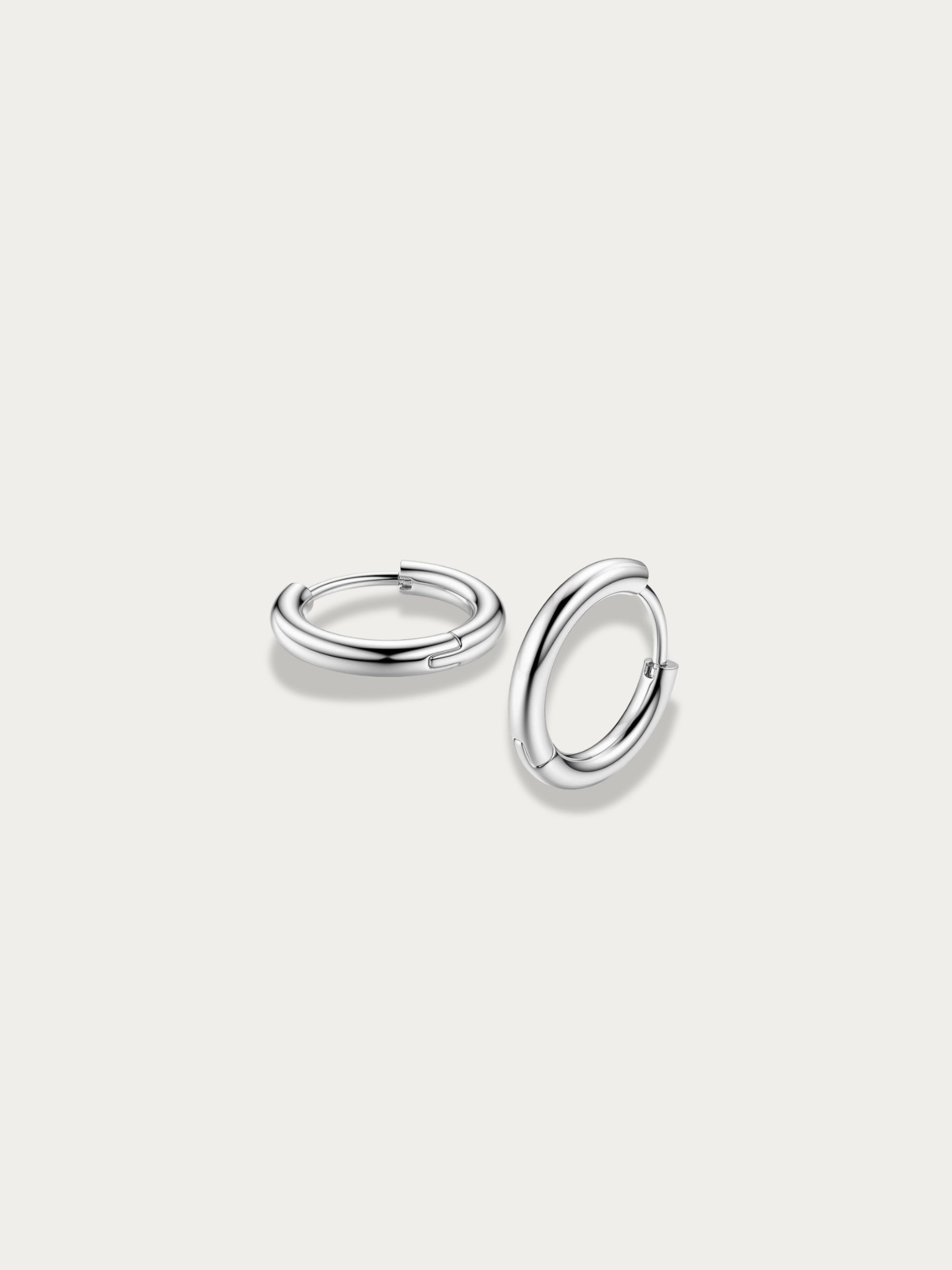 Faris 2.5mm Essential Huggie Hoops - Image 3