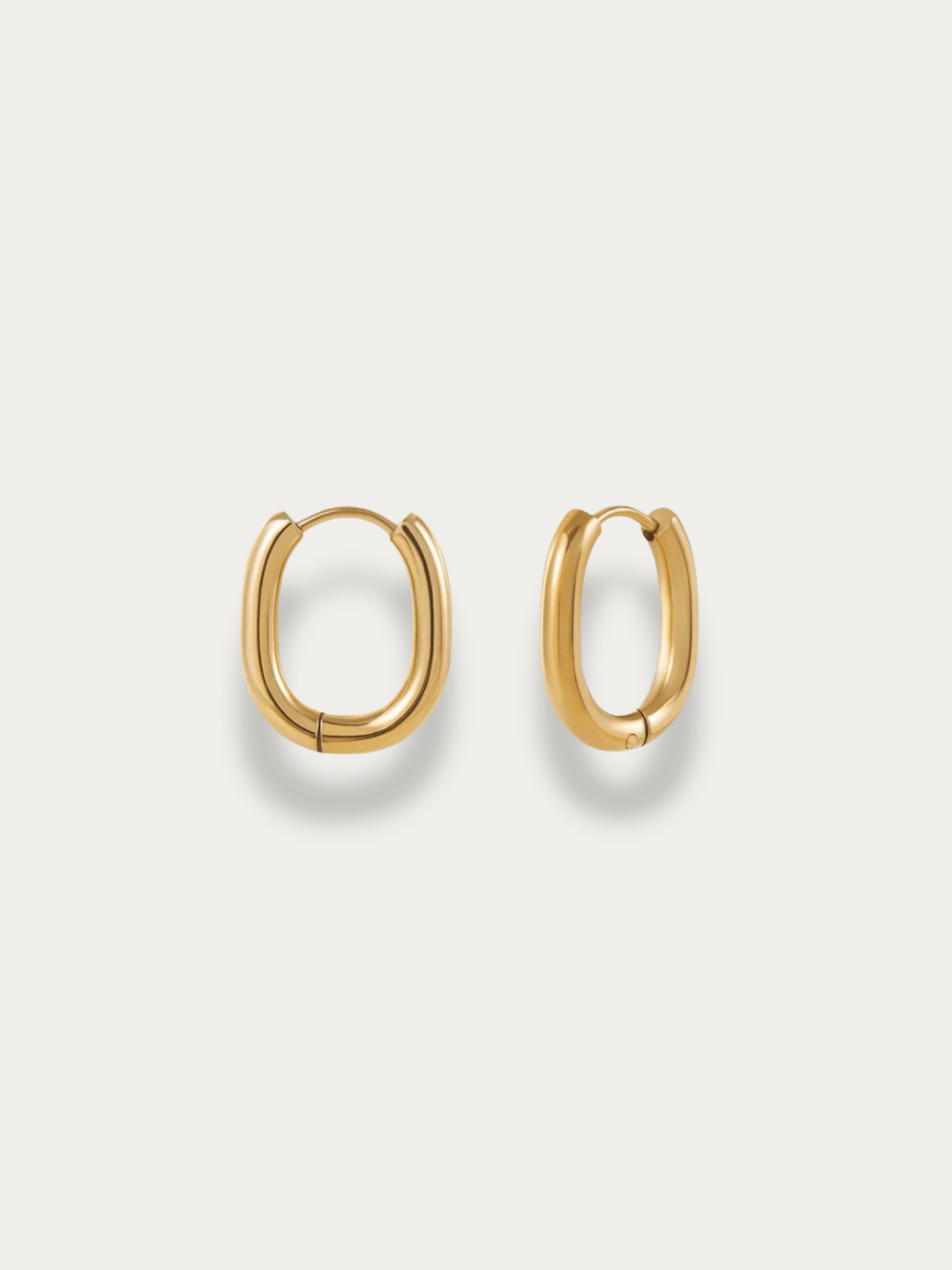 Rainnie Oval Ear Hoops