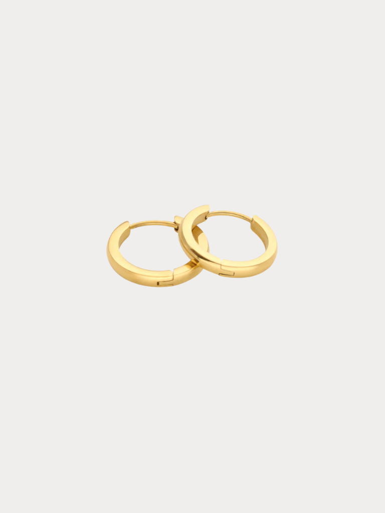 Oliva Essential Huggie Hoop Earrings - Image 4